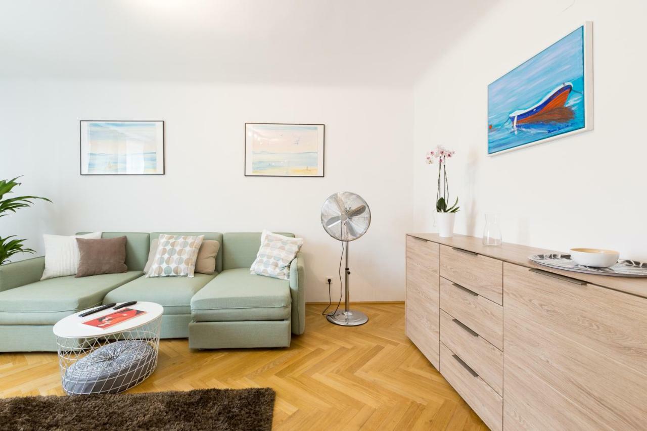 Apartment Rudolfsplatz Vienna Exterior photo
